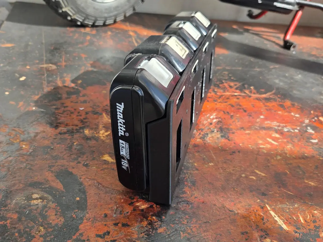 Billede 3 - Makita batteri holder 18v