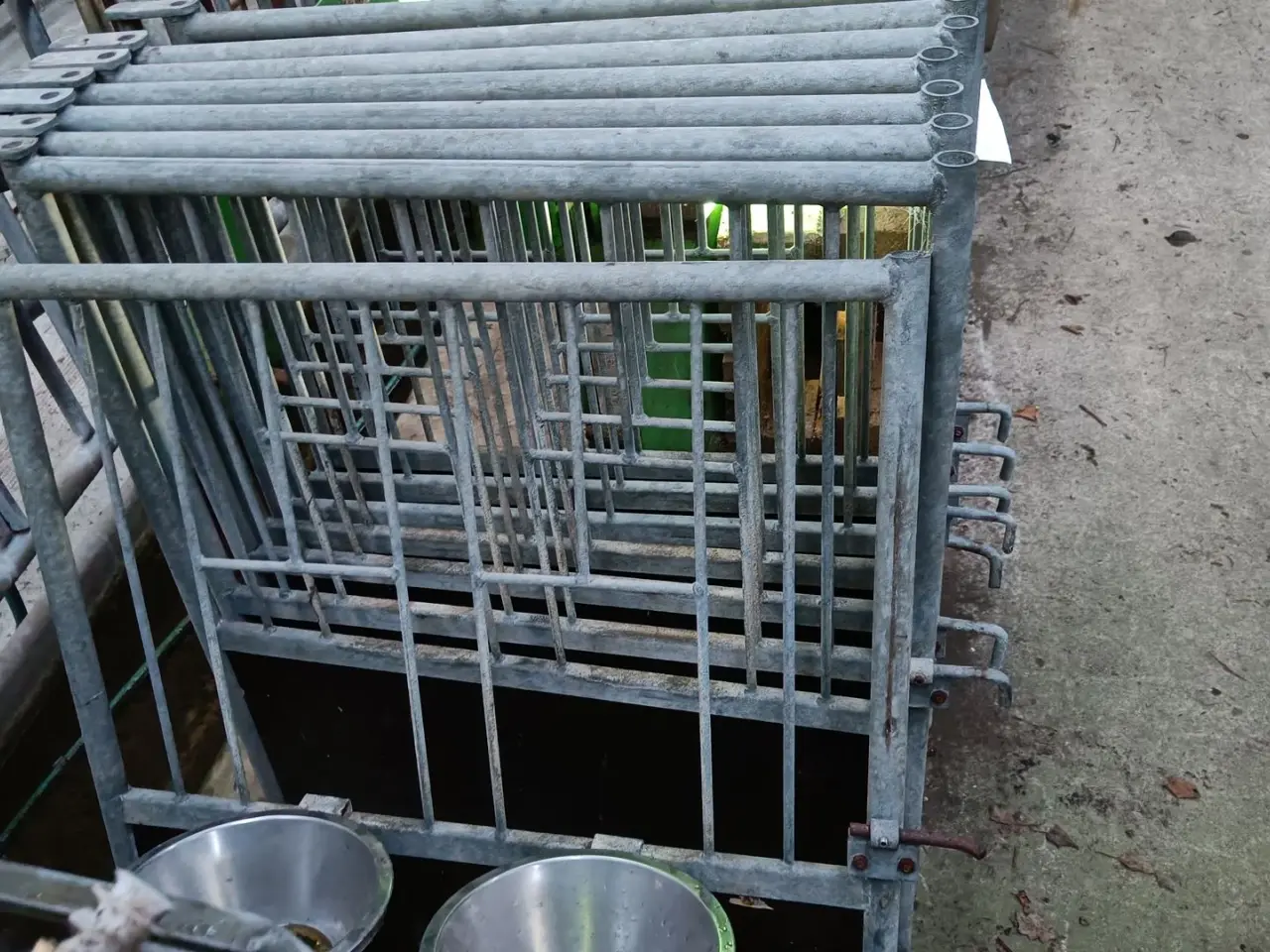 Billede 2 - - - - Kavlelåger 8 stk. med skåle, mangler nok 3 skåle.