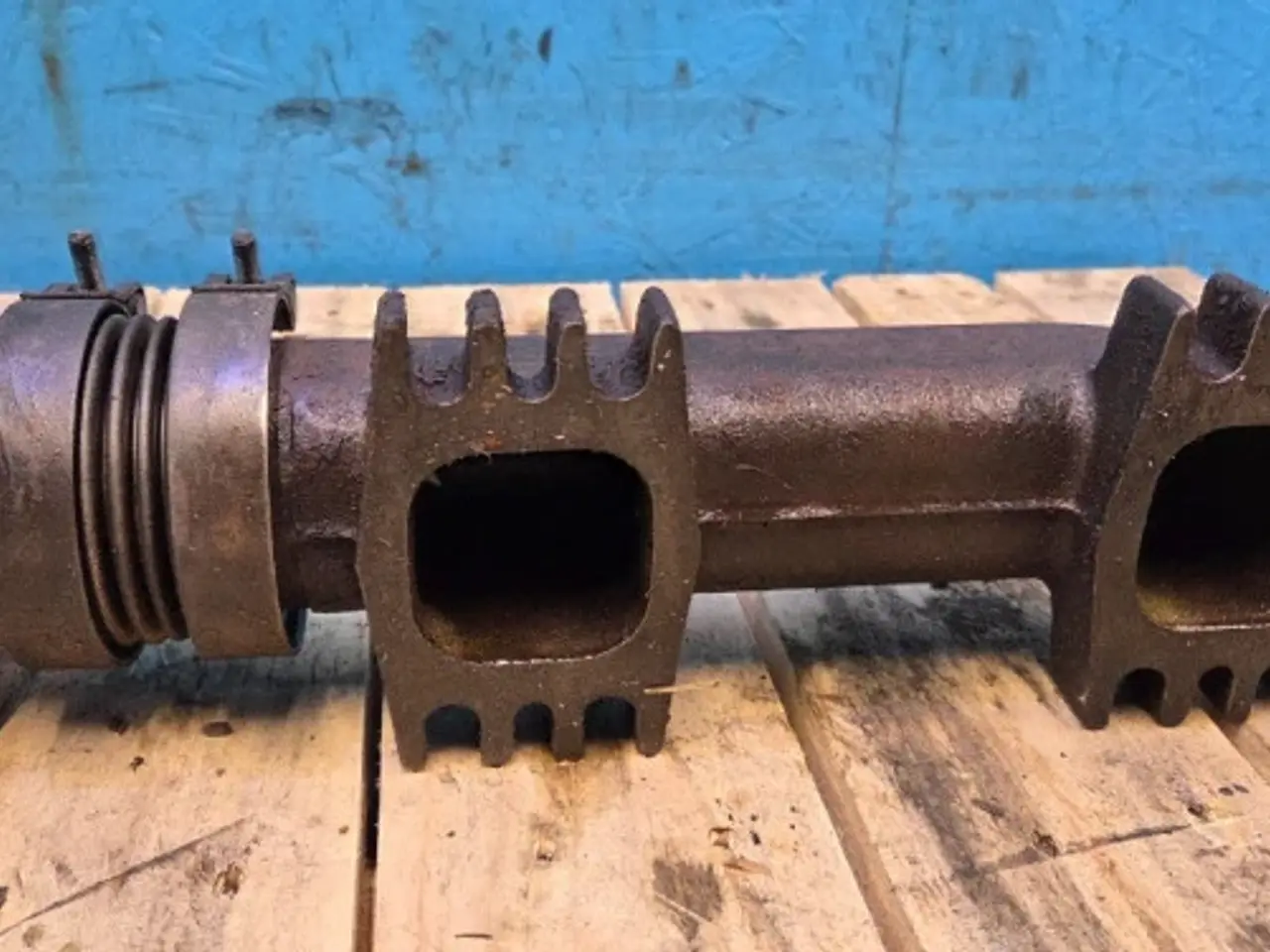 Billede 11 - Case 9120 Udstødningsmanifold 504046508