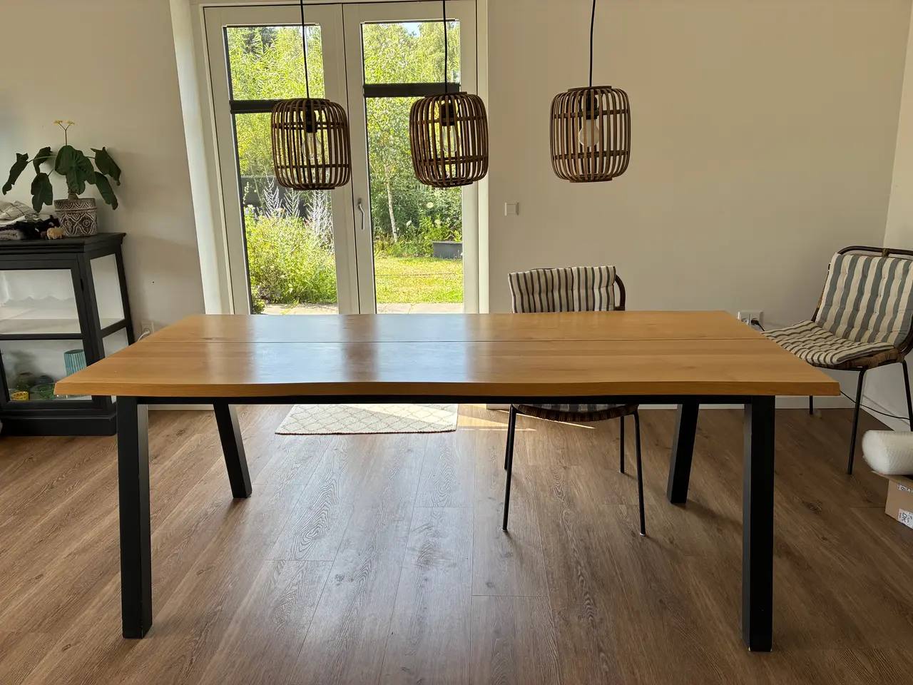 Billede 1 - Spisebord
