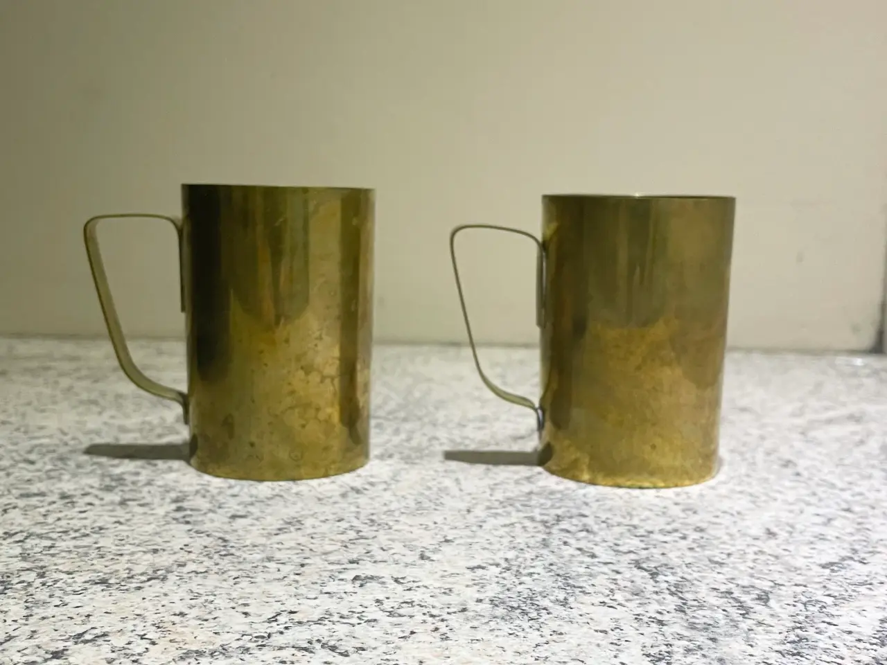 Billede 1 - 2 Messing Krus (9 cm) !