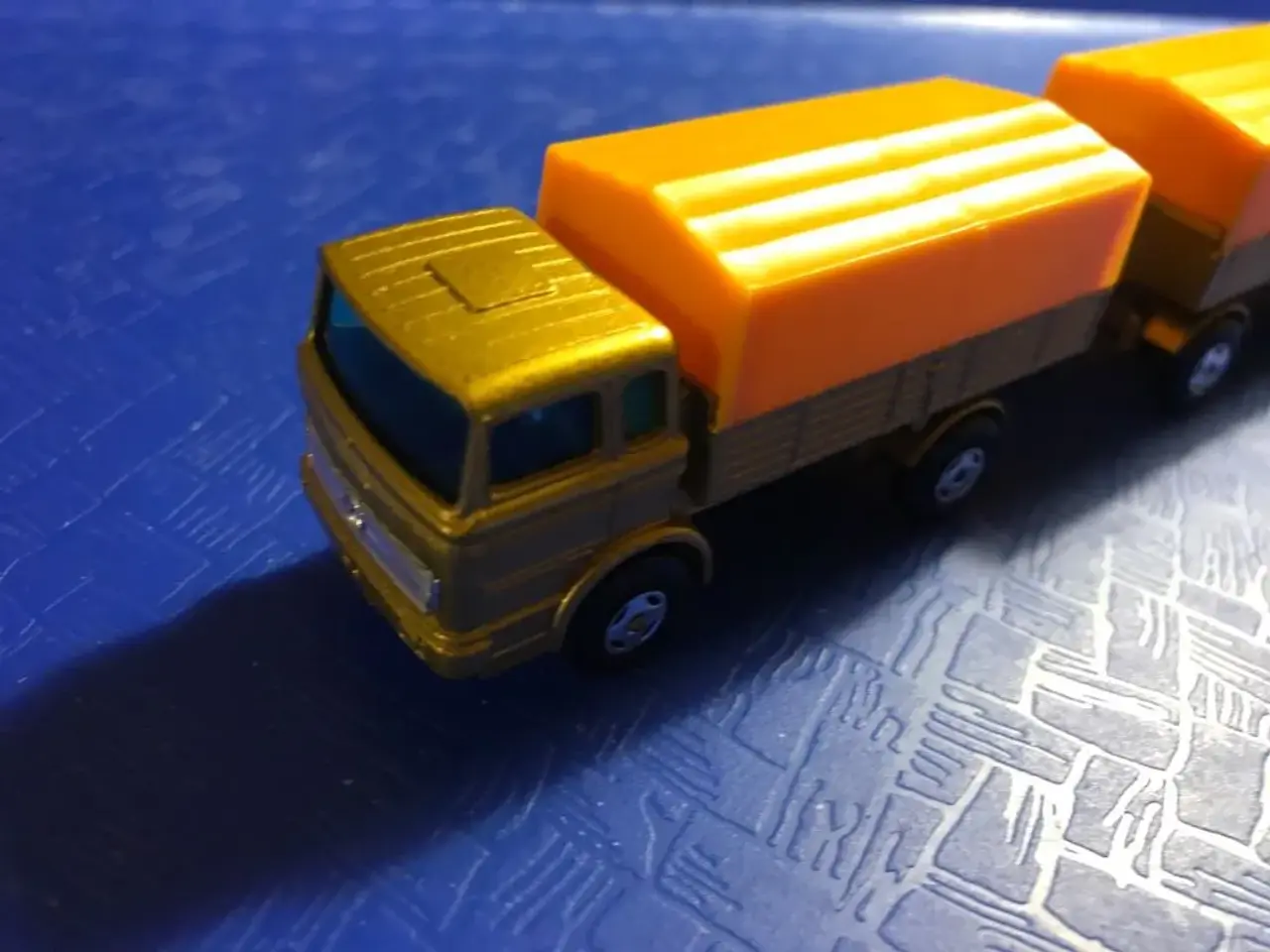 Billede 2 - Ubrugt Matchbox Mercedes Lastbil