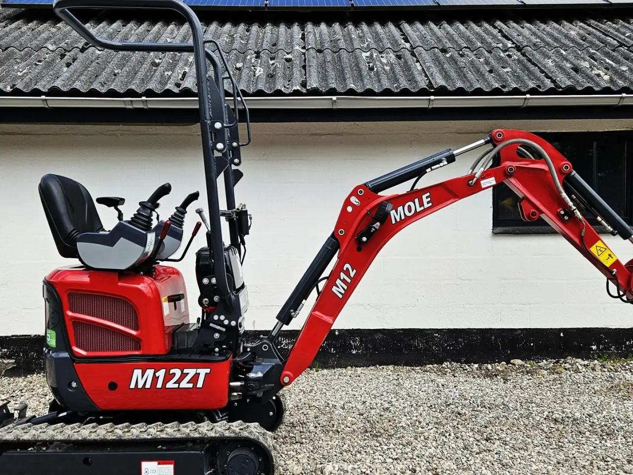 Billede 1 - MOLE M12  / fabriksny / med skovle & Kubota motor