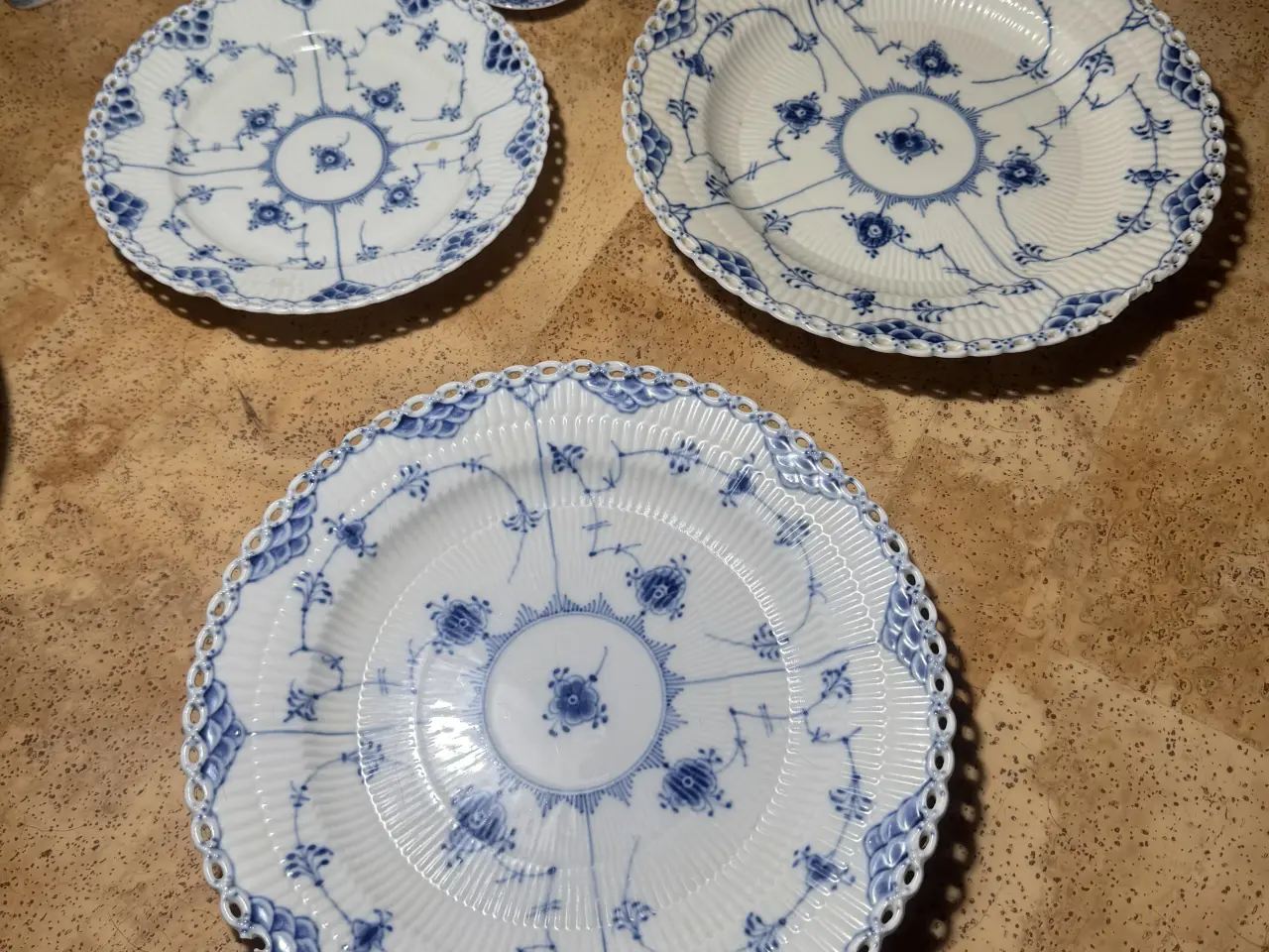 Billede 20 - Mussemalet porcelæn sælges