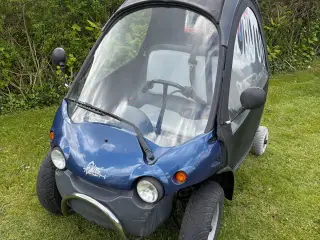 Indregistreret mini bil til 2 personer