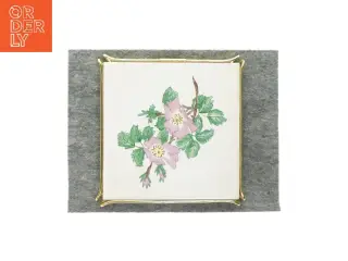 Dekorativt fad fra Ukendt (str. LBH:16,5x16,5x2cm)