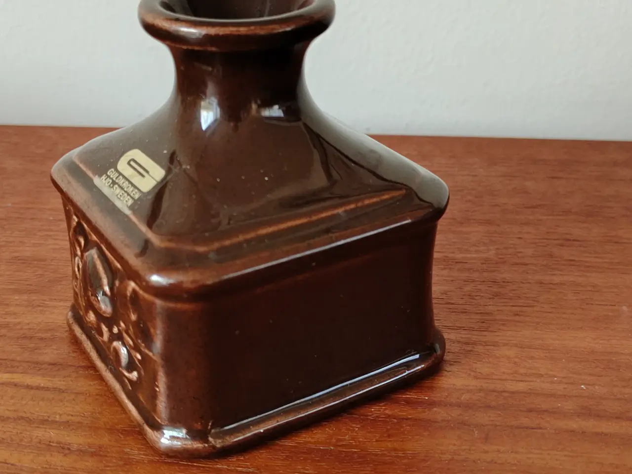 Billede 2 - Lille flot Guldkroken vase