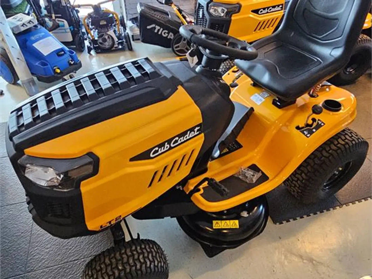 Billede 1 - Cub Cadet LT2 NS92 - New