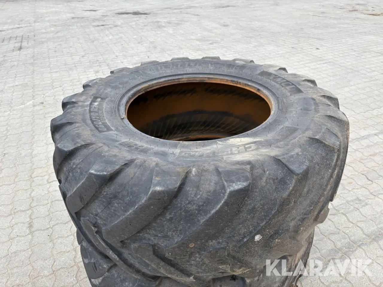 Billede 3 - Landbrugsdæk Michelin 460/70R24 2 styk