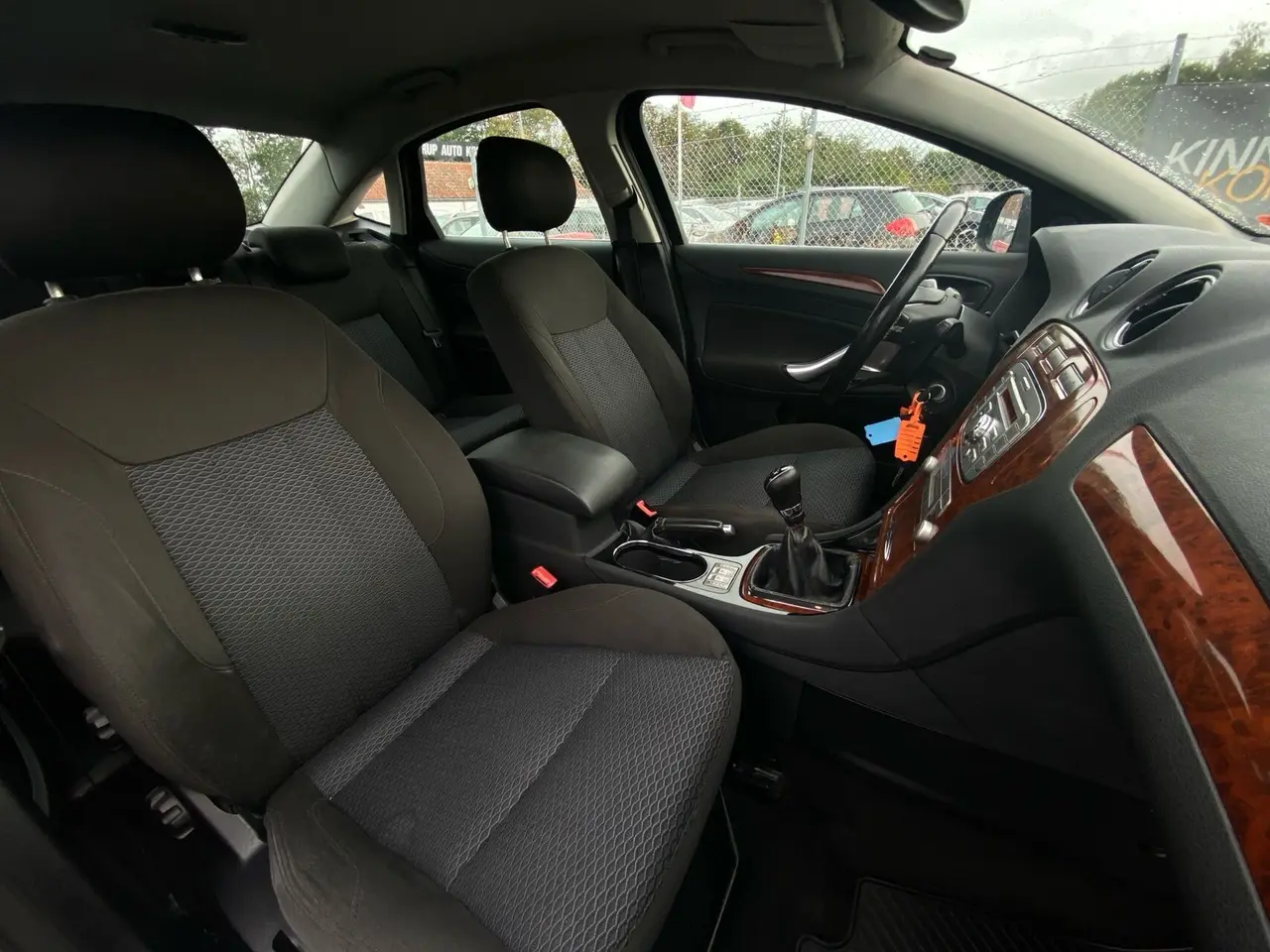 Billede 11 - Ford Mondeo 2,0 Ghia 145HK
