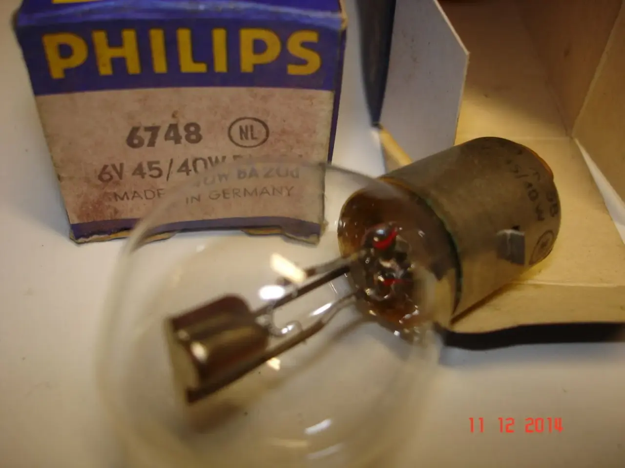 Billede 4 - Pærer 6 og 12 Volt.
