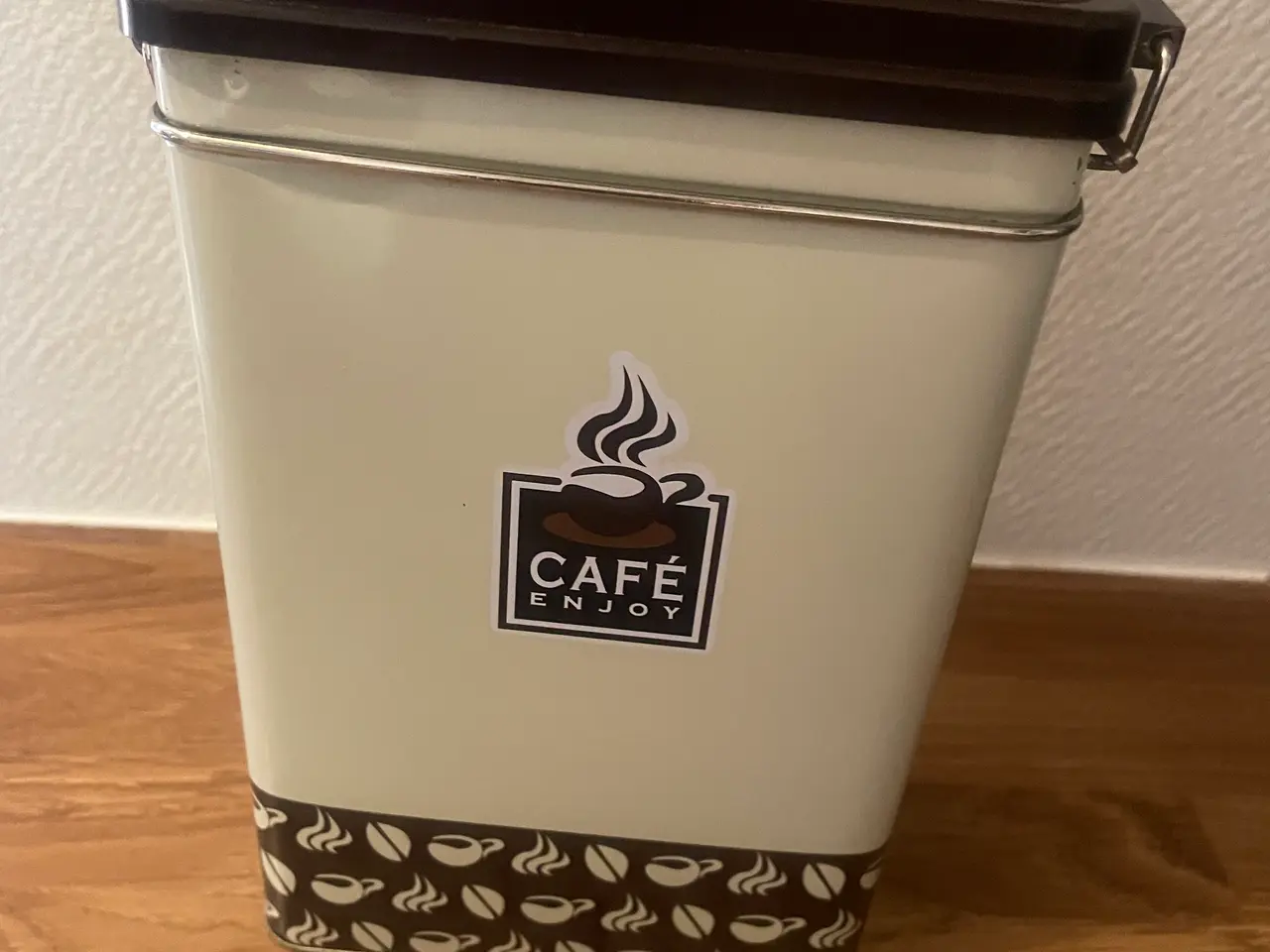 Billede 3 - Kaffedåser i metal med motiver.