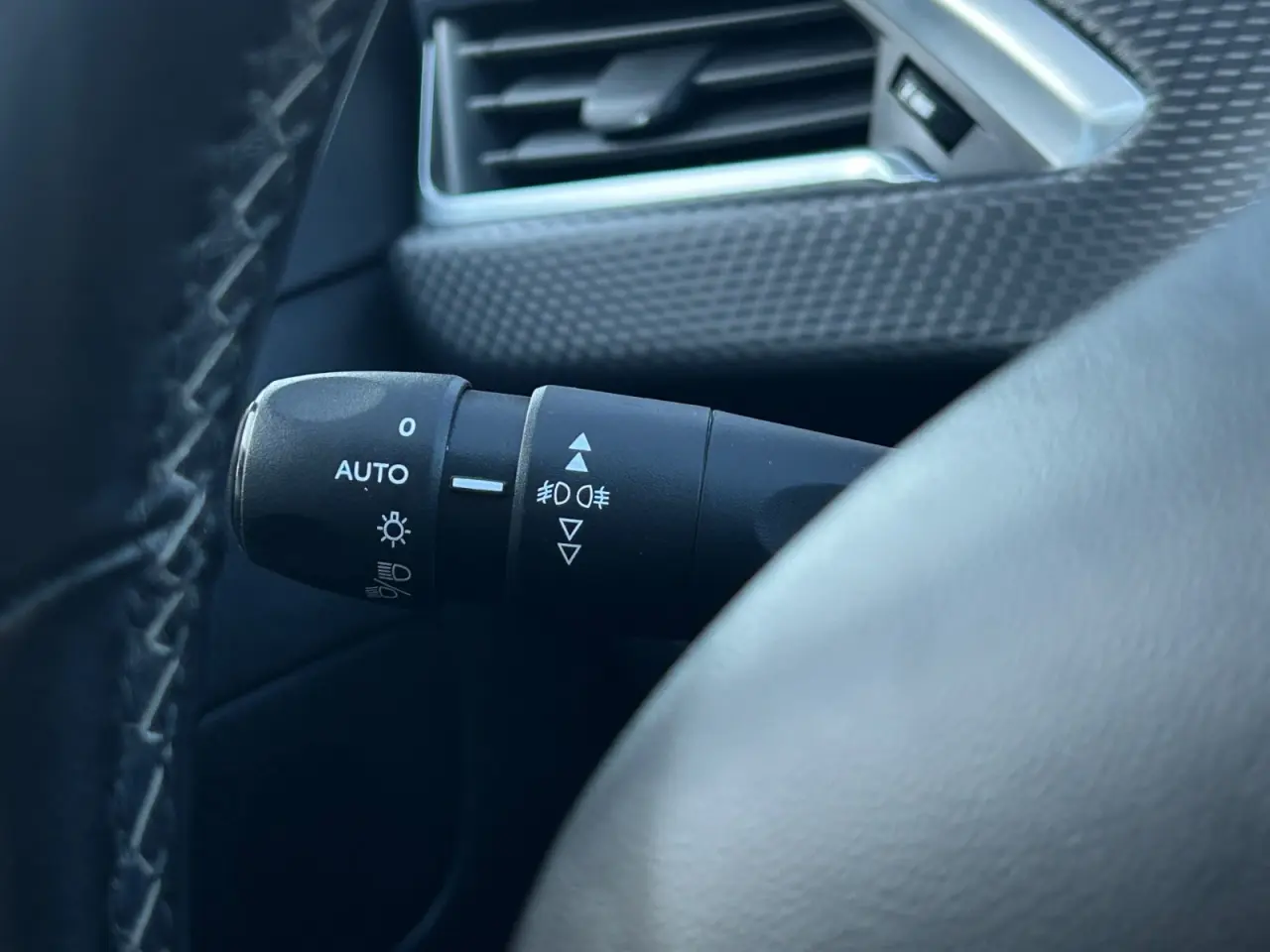 Billede 8 - Peugeot 208 1,5 BlueHDi 100 Allure Sky