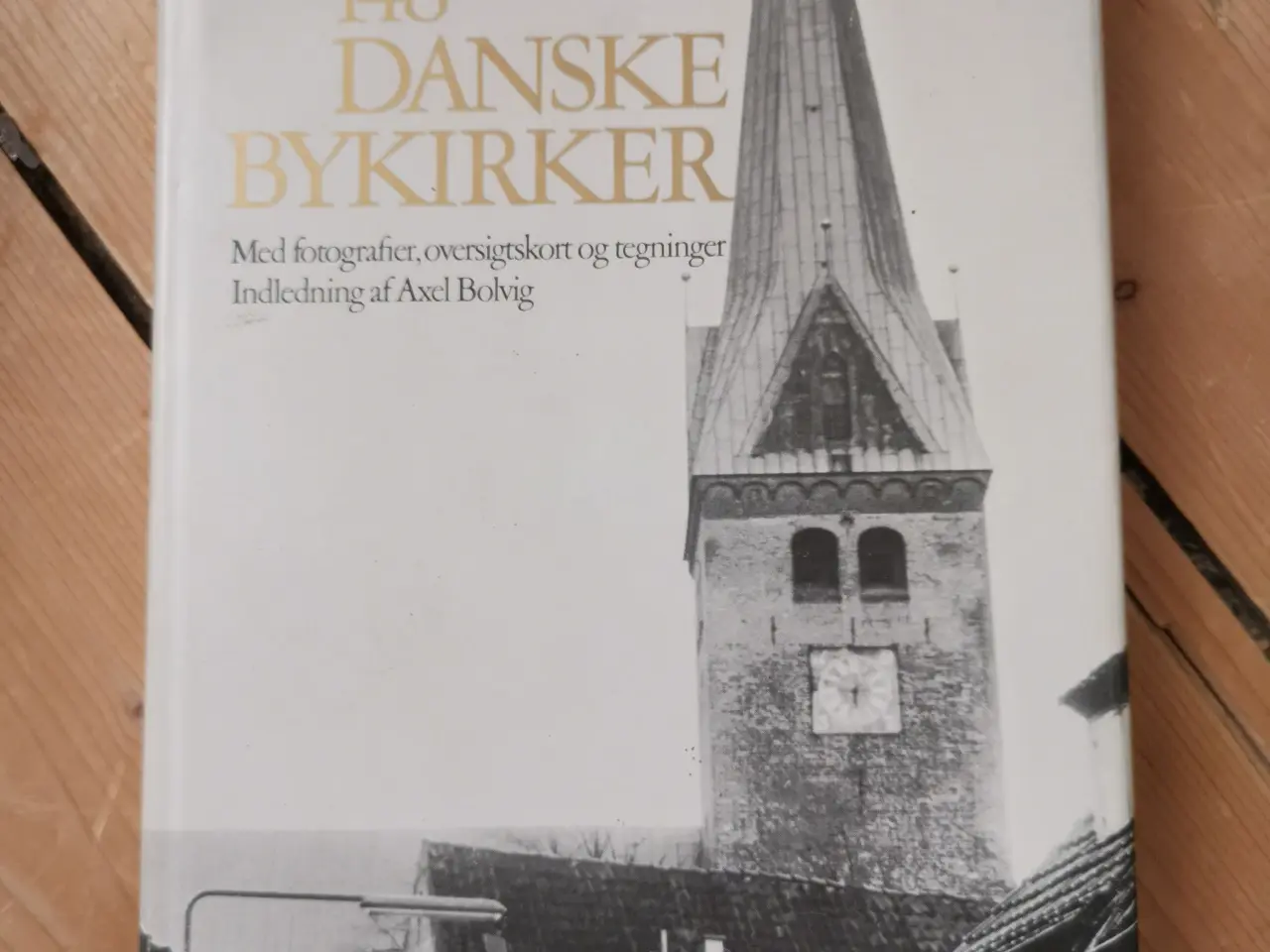 Billede 1 - 148 Danske Bykirker - Museum Kristent historie