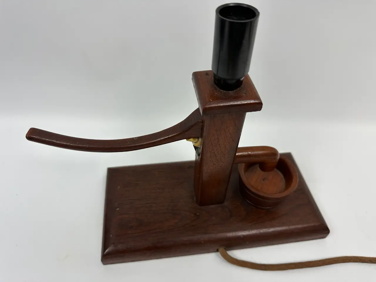 Billede 9 - Retro bordlampe i teak designet som brønd