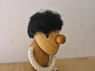 Træfigurer fra restlager