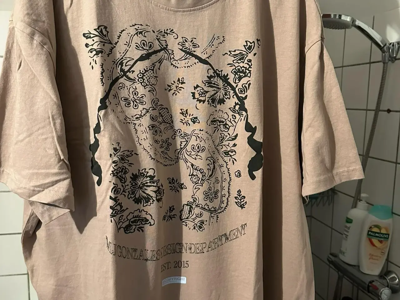 Billede 1 - Kort ærme rosa bluse 4 XL 