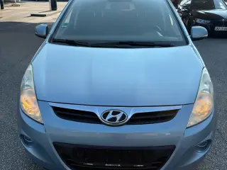 Hyundai i20 1.2 Benzin – 77 HK – 2011