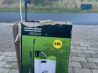 Rygsprøjte med pumpe