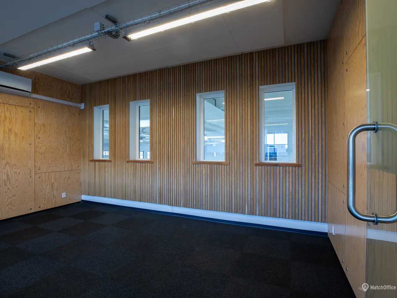Billede 12 - 1503-14: Roholmsvej 12A - 1.670 m2
