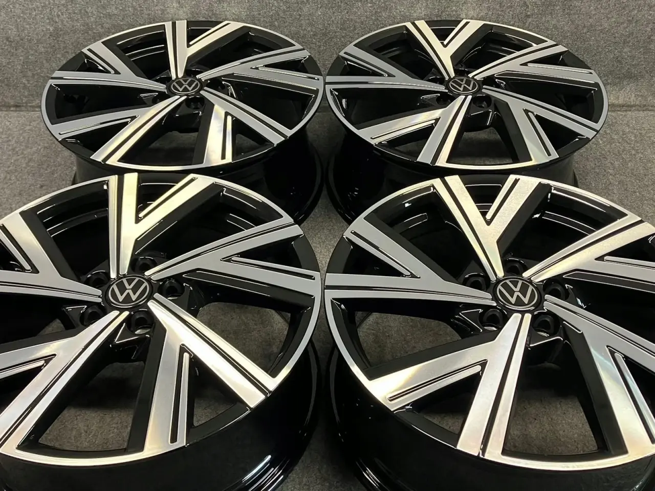 Billede 7 - ALUFÆLGE VW POLO BERGAMO 2G0 17"