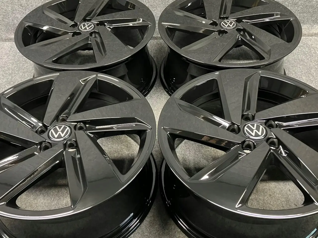 Billede 6 - ALUFÆLGE VW POLO MILTON 2G0 17"