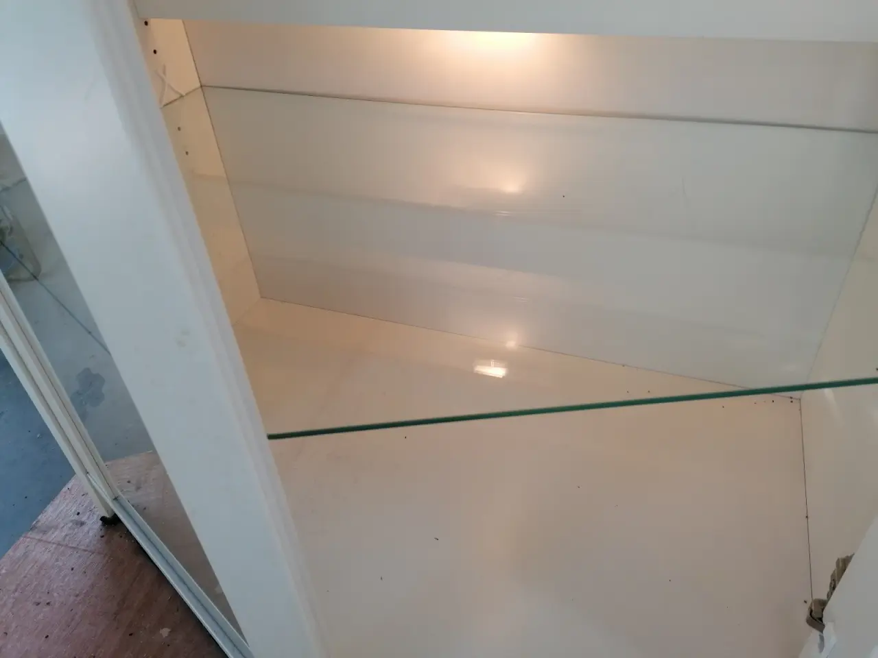 Billede 10 - Vitrineskab / Udstillingsskab 125x83 cm 