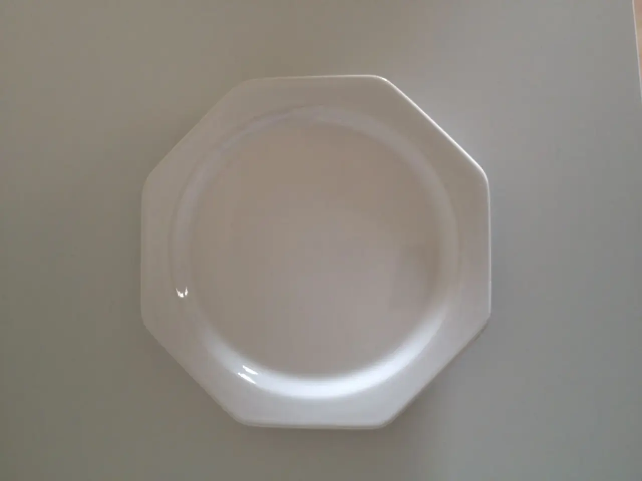 Billede 1 - 8 kantede kagetallerken B&G 4 stk