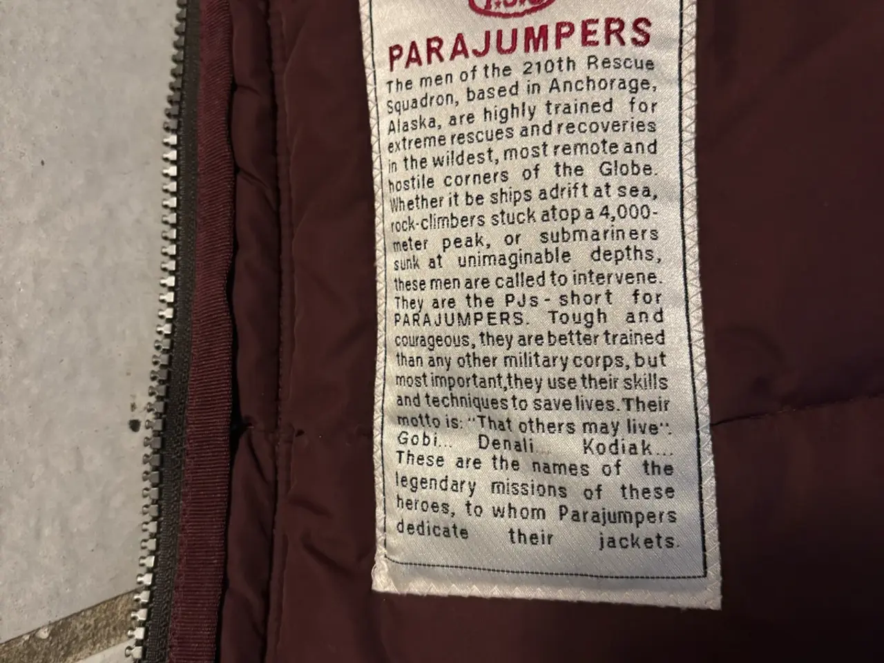 Billede 4 - Bordeaux Parajumpers vinterfrakke.