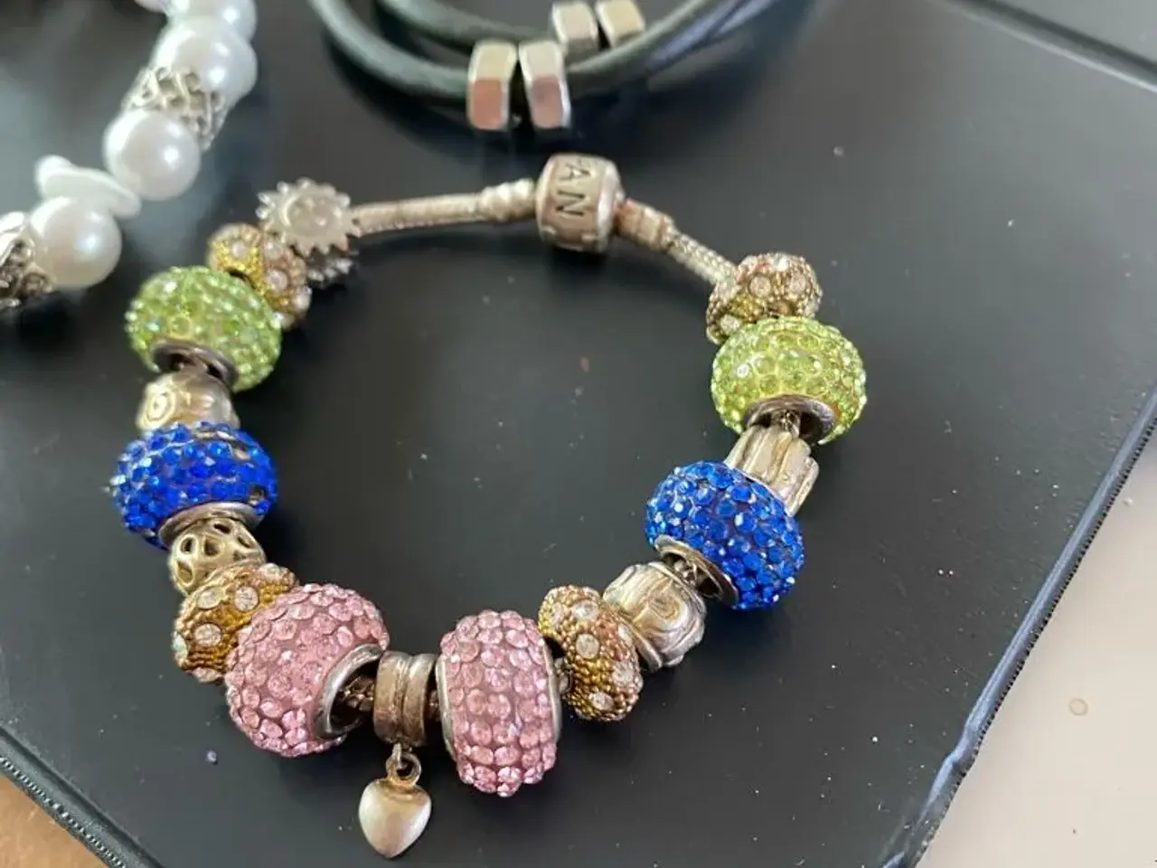 Billede 4 - Flotte armbånd