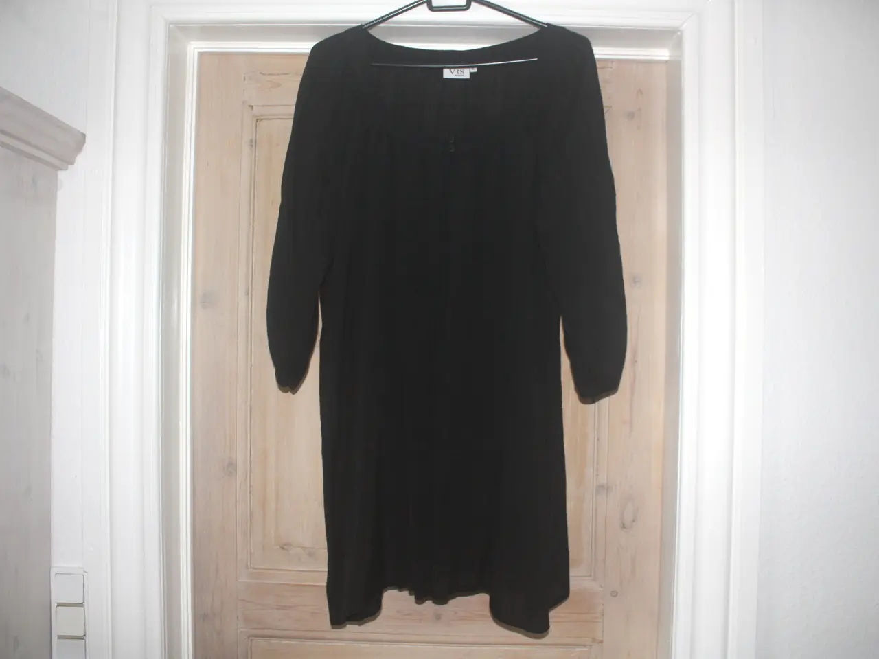 Billede 1 - Sort Lang bluse / tunika str. XL fra VRS