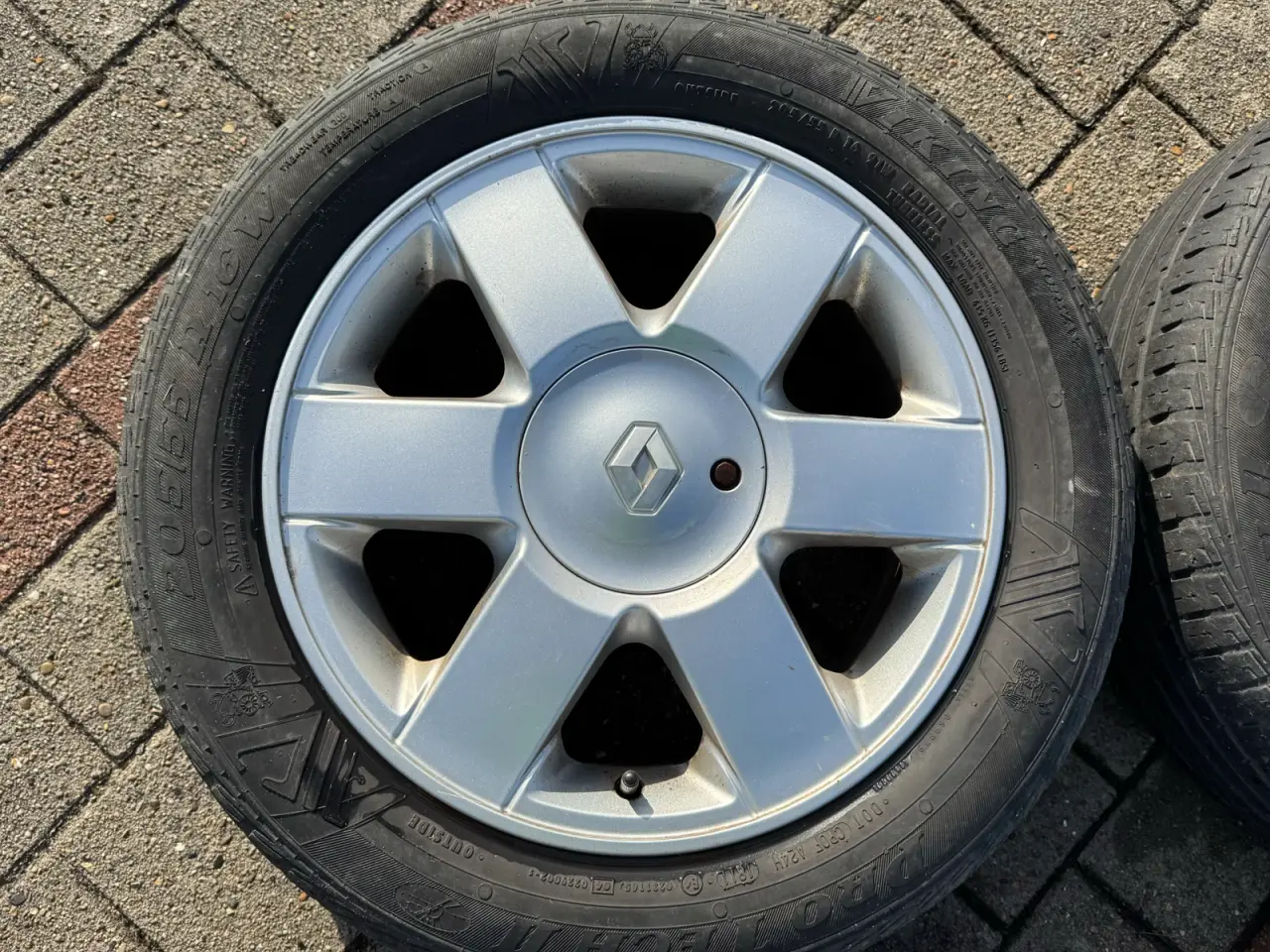 Billede 5 - Renault Megane originale alufælge sælges
