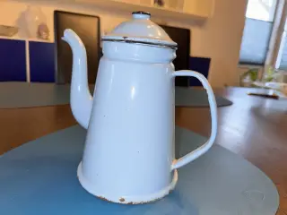 Ikonisk Madam Blå kaffekande