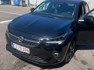 Flot og velholdt Opel Corsa – Nysynet og servicere