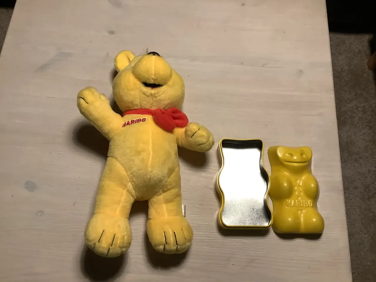 Billede 4 - Haribo bamse gul stof og en kasse,eller memoryspil