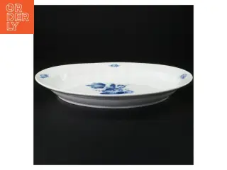 Royal Copenhagen, Blå blomst serveringsfad fra Royal Copenhagen (str. 33 x 25 cm)