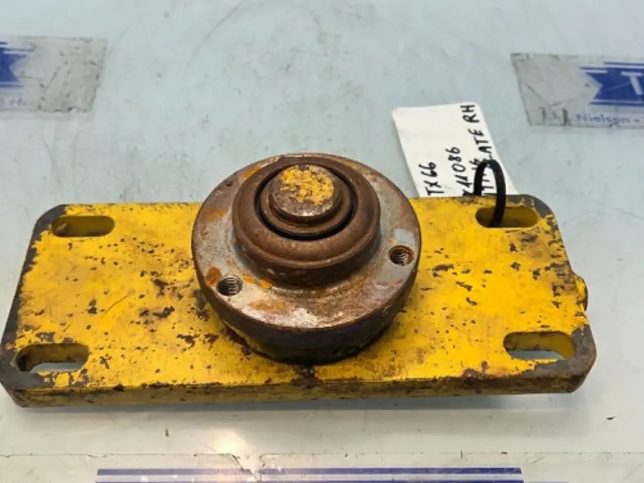 Billede 2 - New Holland TX66 Plade R.  9811086