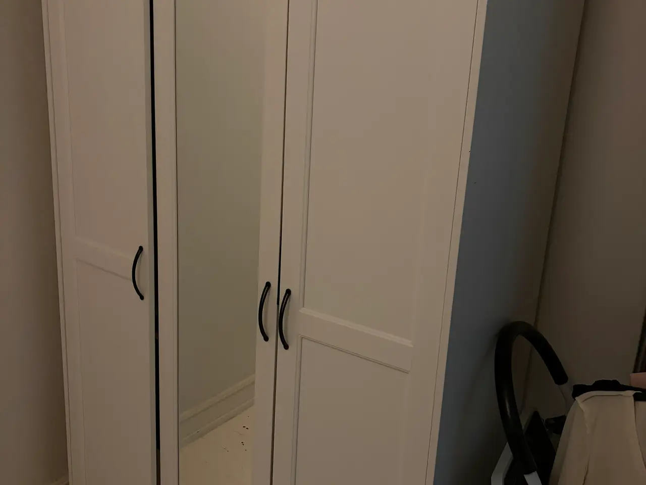 Billede 2 - Ikea garderobe skabe Gratis