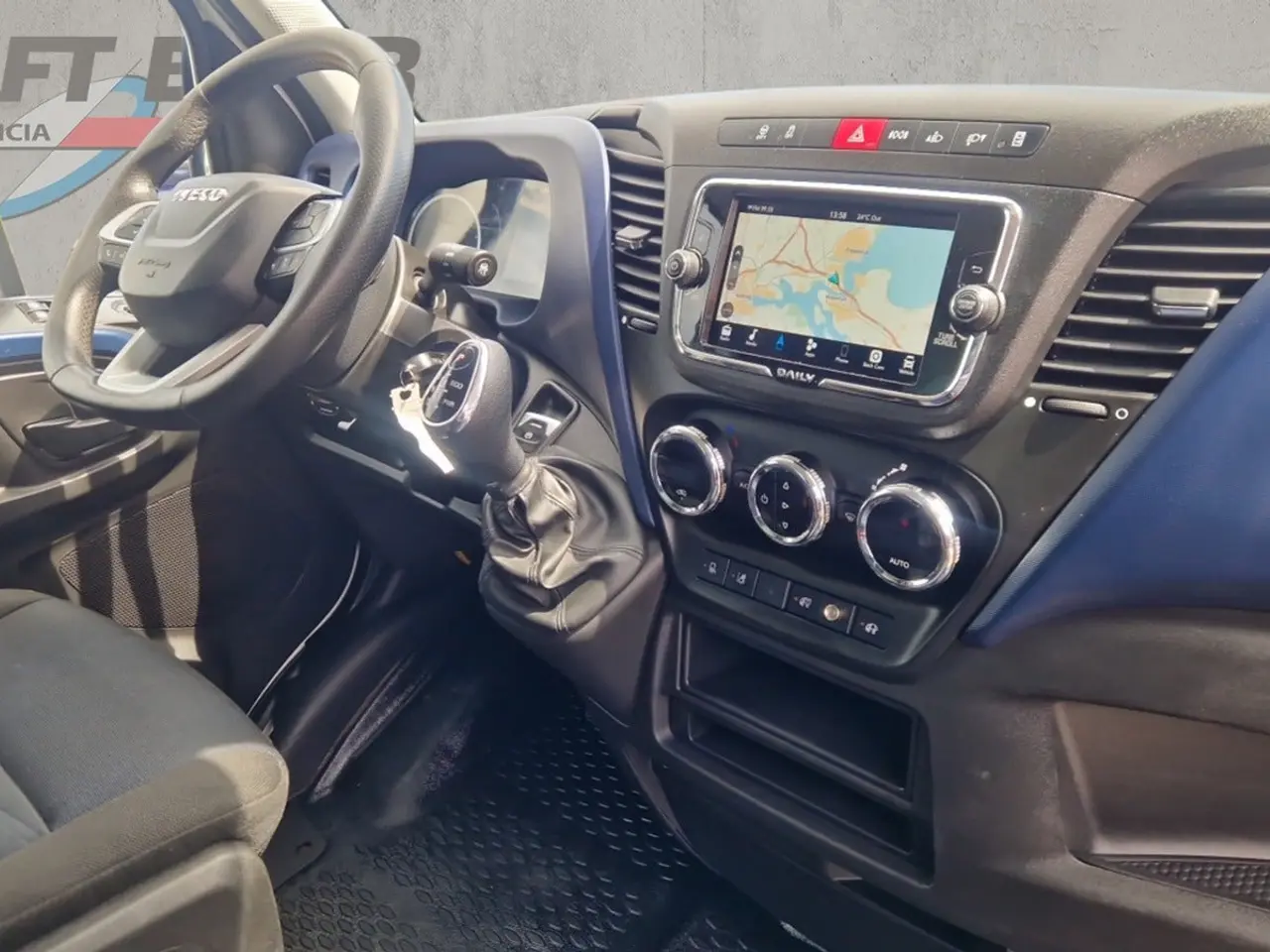 Billede 11 - Iveco Daily 3,0 35S18 Box m/lift AG8