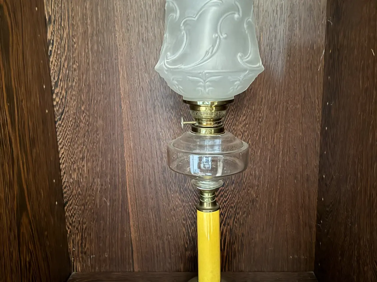 Billede 1 - Kosmos messing petroleumslampe med matteret glas s