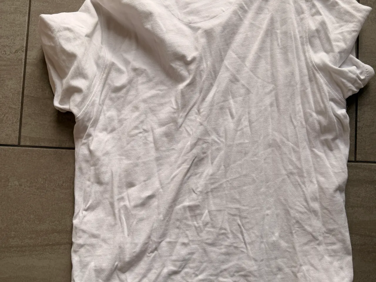 Billede 3 - Clayton T-shirt Kina hals, str. XL