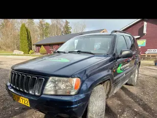 Gammel 4x4 V8 Benzin