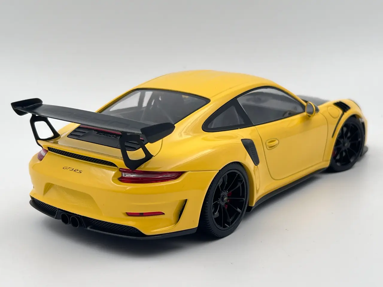 Billede 4 - 2019 Porsche 911 (991.2) GT3 RS 1 af 402 - 1:18