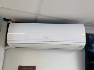 Hitachi aircondition inkl. kompressor