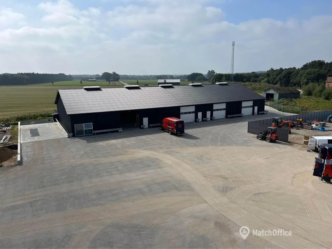 Billede 2 - 190 m2 Varmhal med Bad og Toilet