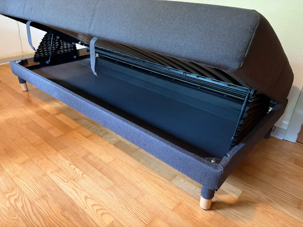 Billede 4 - Sovesofa med opbevaring
