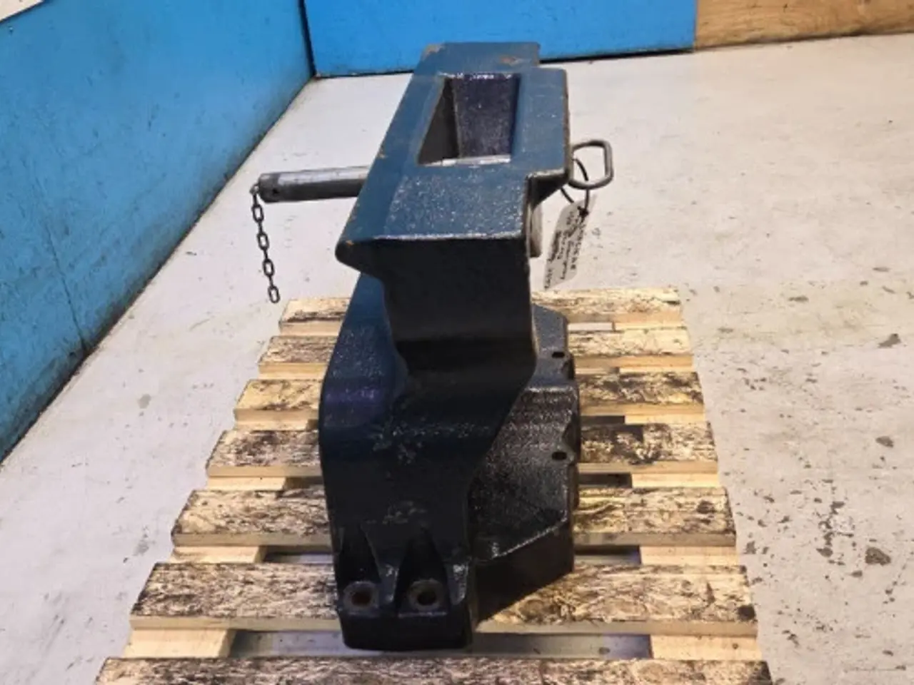 Billede 7 - Case Farmall 115C Frontvægt Holder 84313805
