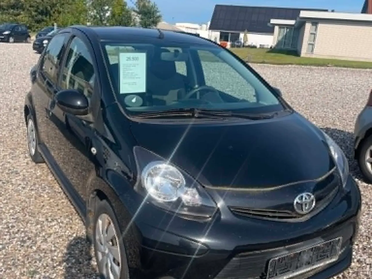 Billede 1 - Nysynet aygo med få km