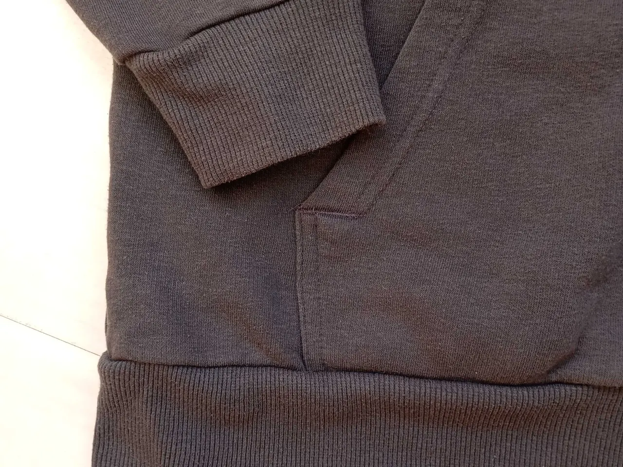 Billede 5 - Hoodie / hættetrøje med lynlås. Grå