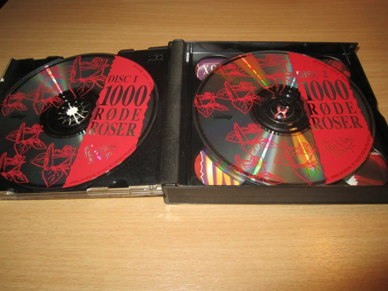 Billede 3 - 1000 RØDE ROSER. 4 x Cd BOKS.
